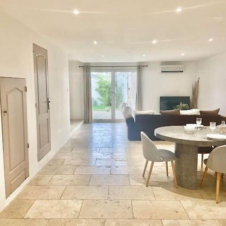 Maison Avec Jardin Et 3 Petits Chats , Proche Du Chateau Lacoste Ле-Пюи-Сент-Репарад Экстерьер фото