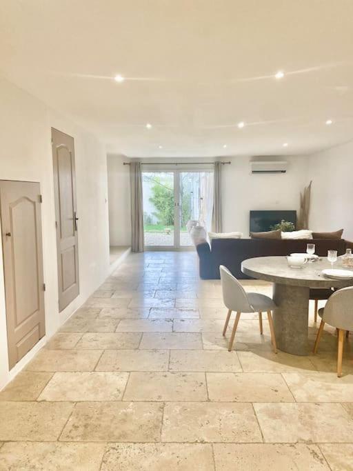 Maison Avec Jardin Et 3 Petits Chats , Proche Du Chateau Lacoste Ле-Пюи-Сент-Репарад Экстерьер фото